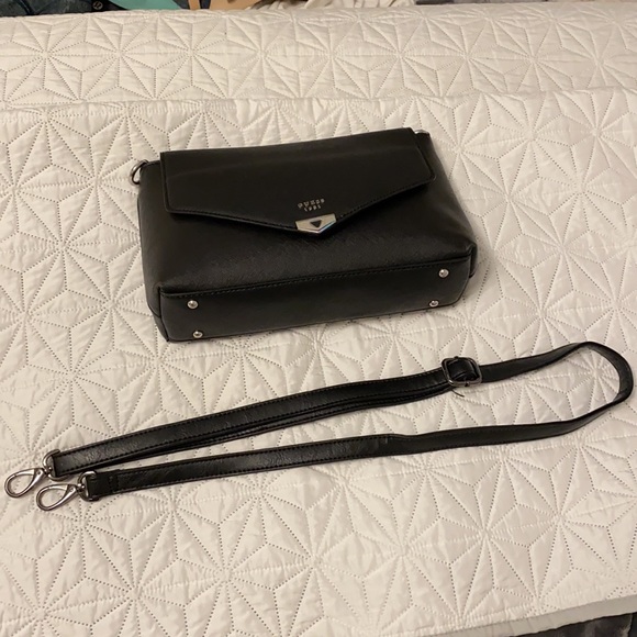 Guess Handbag - Picture 10 of 10